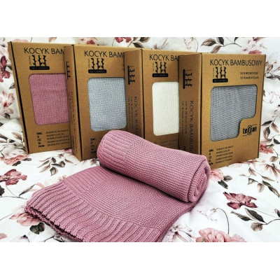 Kocyk bambusowy Two Left 100x80 cm kolor Deep Pink Terjan